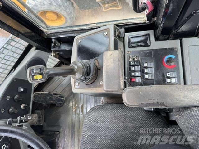 CAT 930 H Utovarivači na točkove