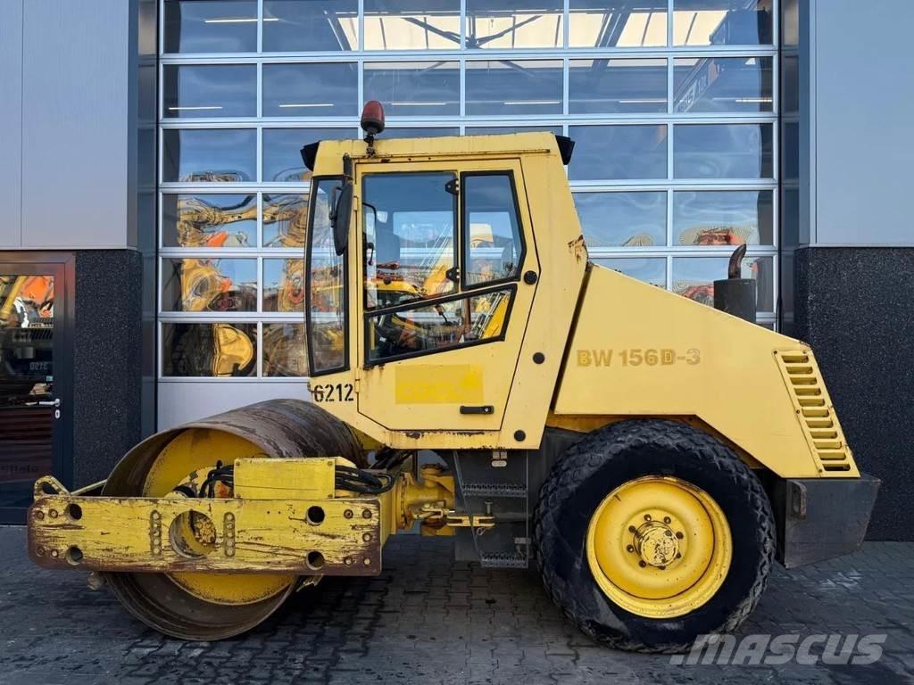 Bomag BW156D-3 Gumeni valjci na točkovima