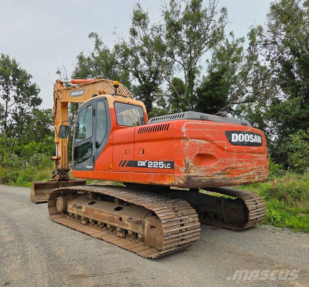 Doosan DX 225 LC Bageri guseničari