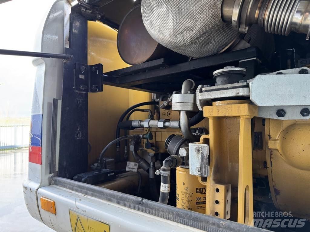 CAT M315D Bageri točkaši