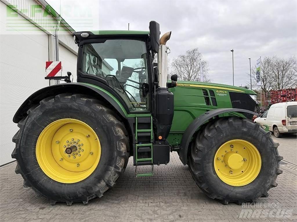 John Deere 6250 r Traktori