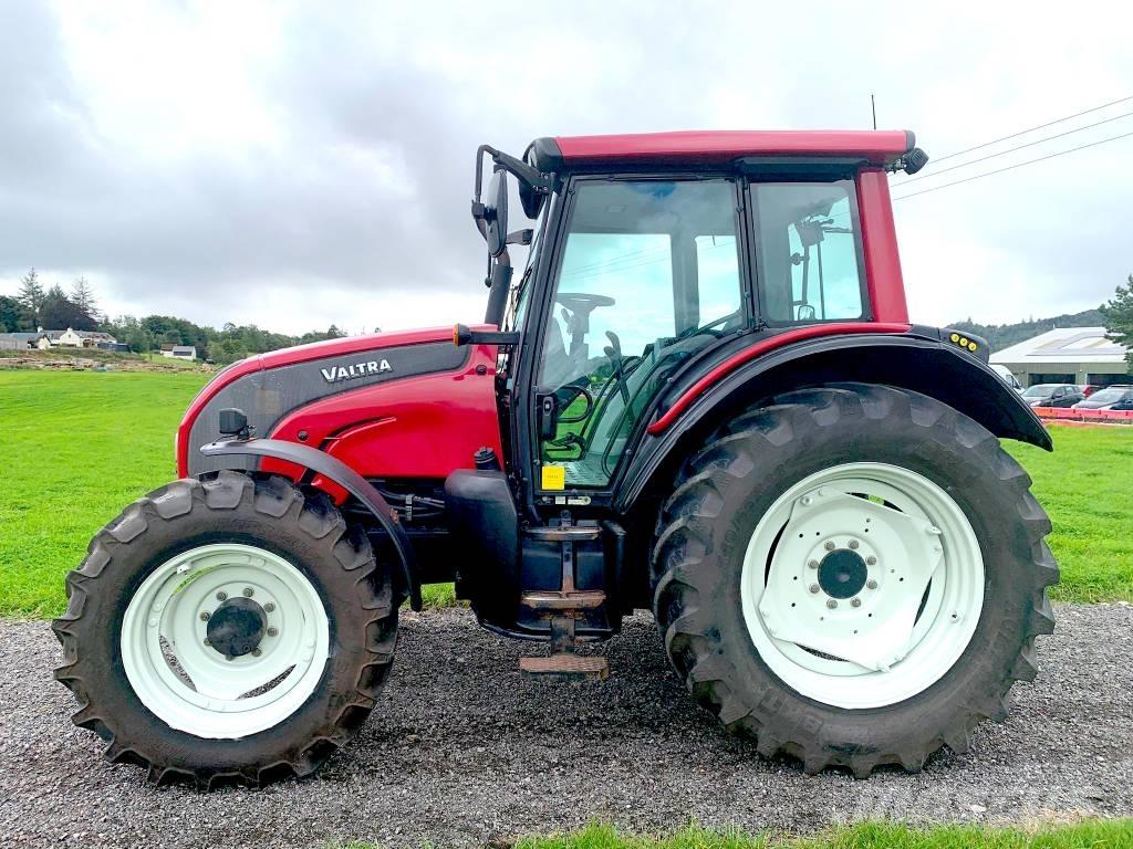 Valtra N101 Tractor Šumarski traktori