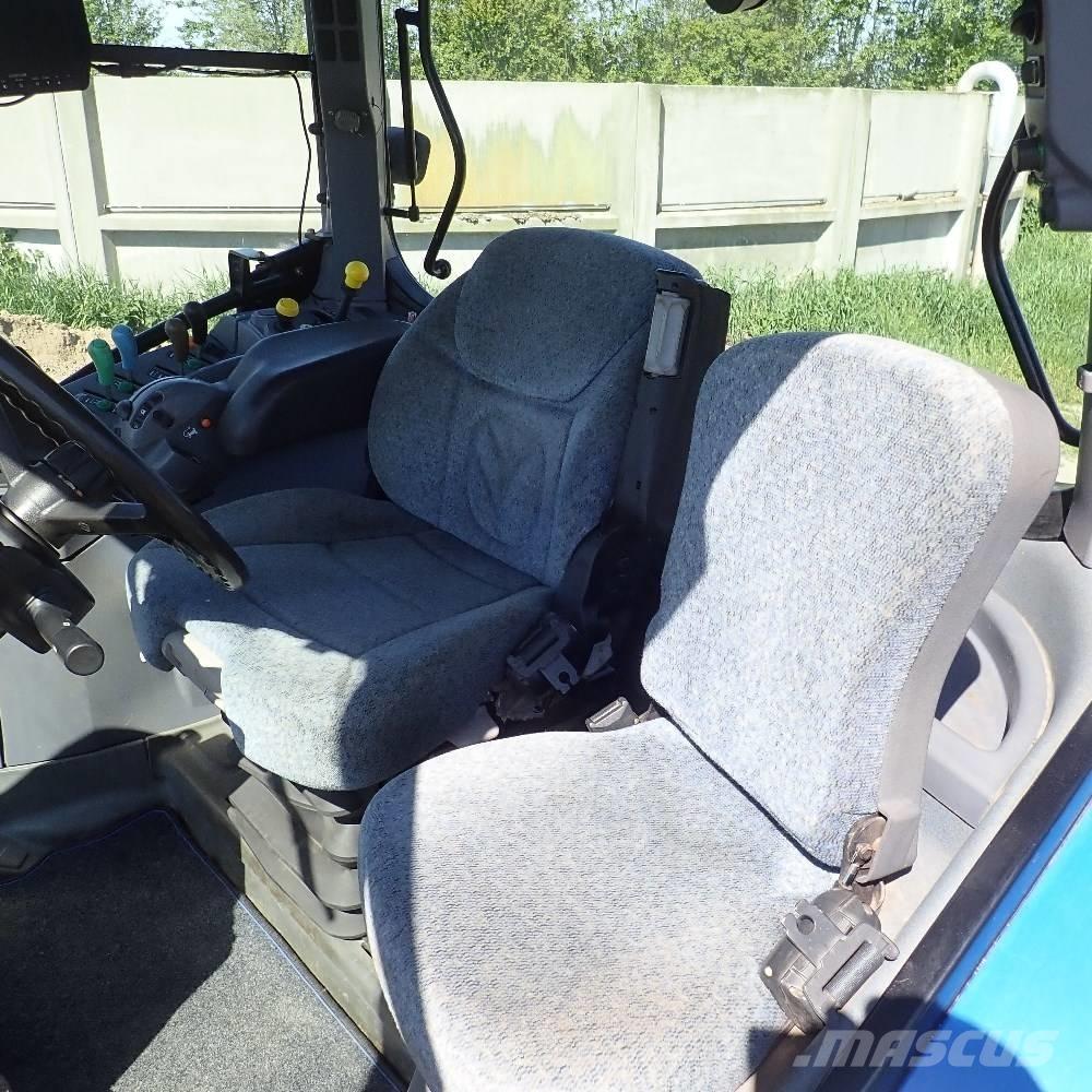 New Holland TA 135 A Traktori