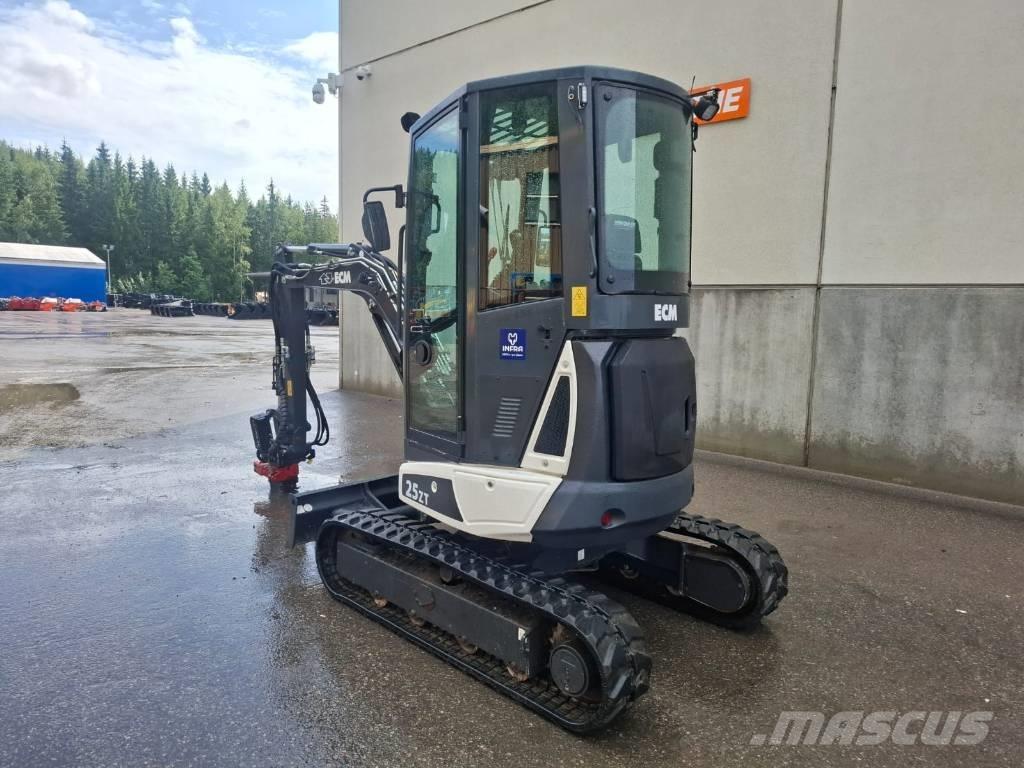 ECM 25 ZT Mini bageri < 7t