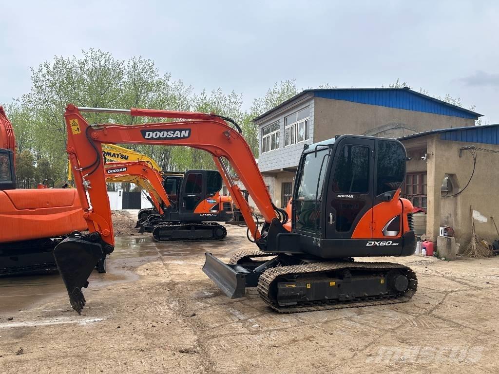 Doosan DX60 Bageri guseničari