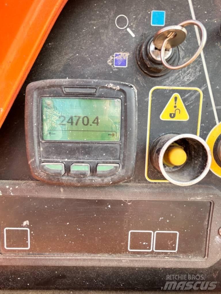 JLG 450 AJ Zglobne podizne platforme