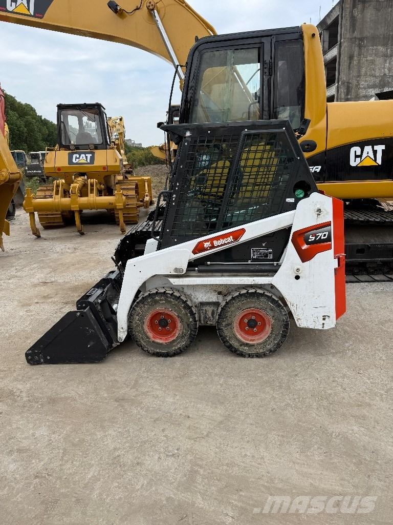 Bobcat S70 Skid steer mini utovarivači