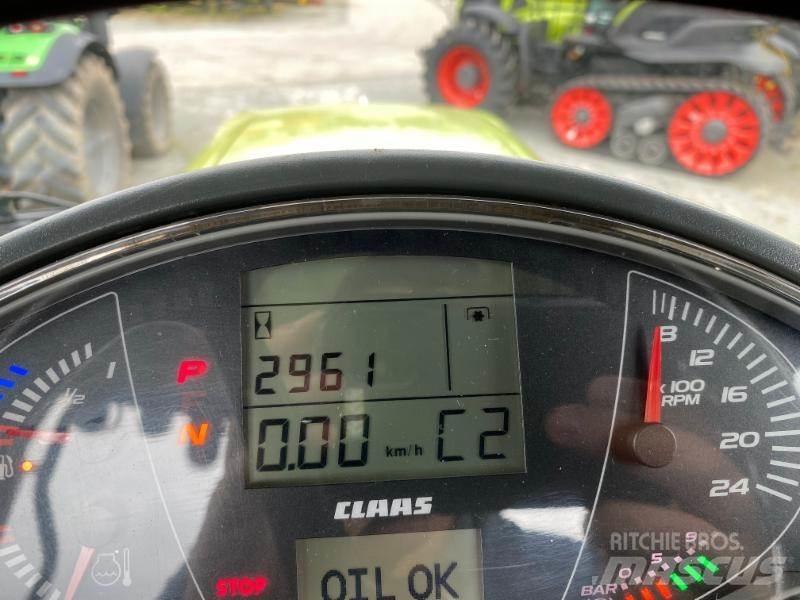 CLAAS AXION 830 Traktori