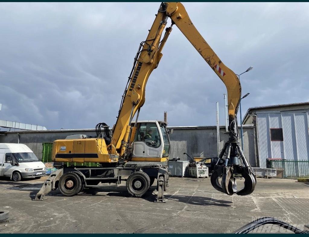 Liebherr 924 Bageri za prenos primarnih/sekundarnih sirovina