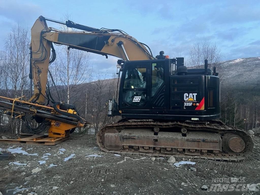CAT 335 F L CR Terenske bušilice