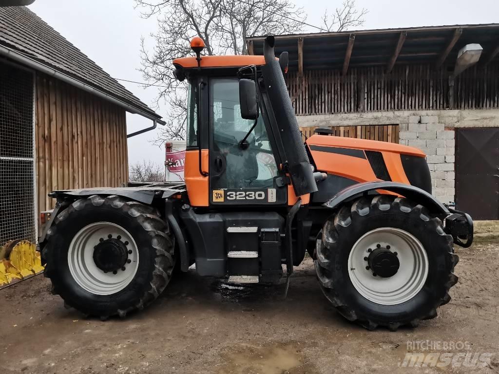 JCB Fastrac 3230 Traktori
