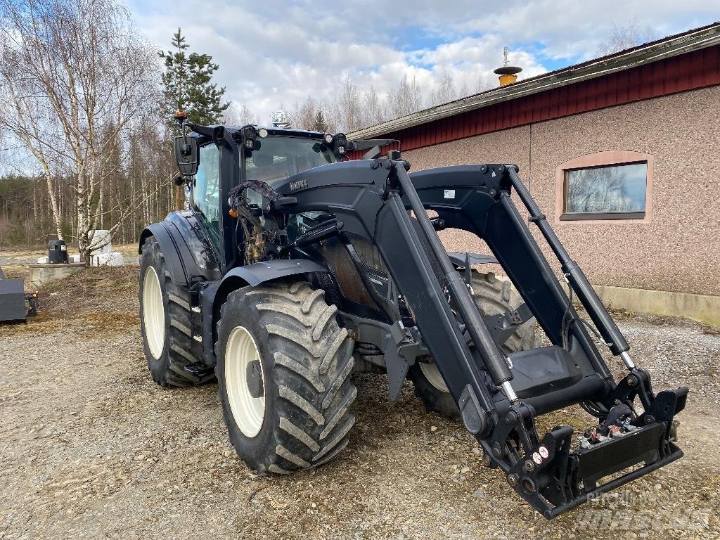 Valtra T 254 V Traktori