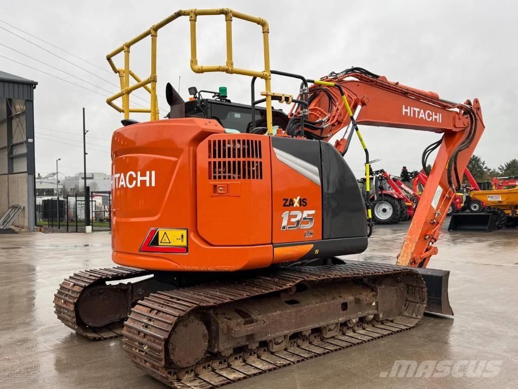 Hitachi ZX 135 US-7 Bageri guseničari