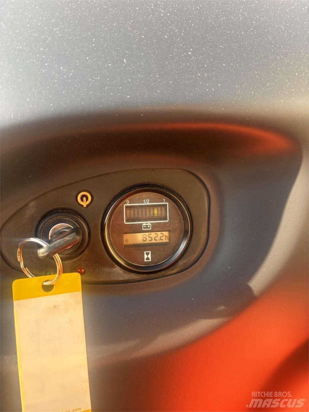 Linde L 16 Ručni električni viljuškar