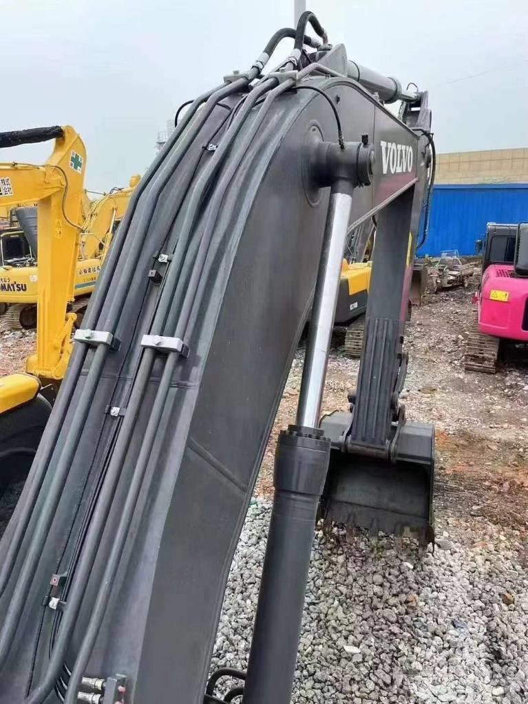 Volvo EC240 Bageri guseničari