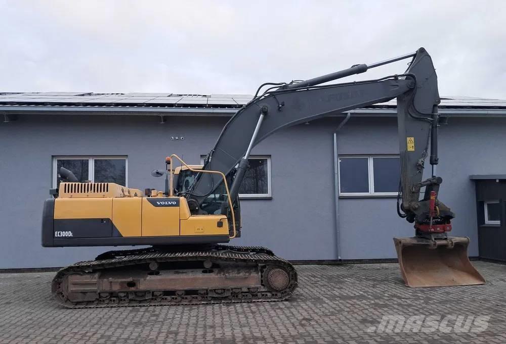 Volvo EC 300 D L Bageri guseničari