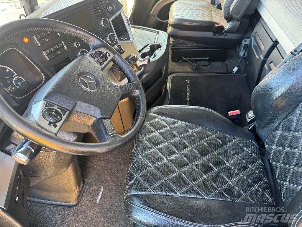 Mercedes-Benz  Tegljači