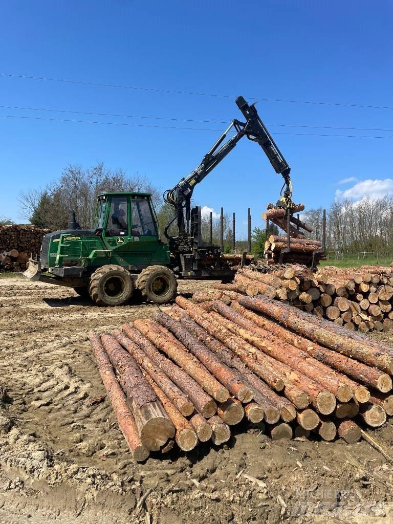 John Deere 1110G Forvarderi