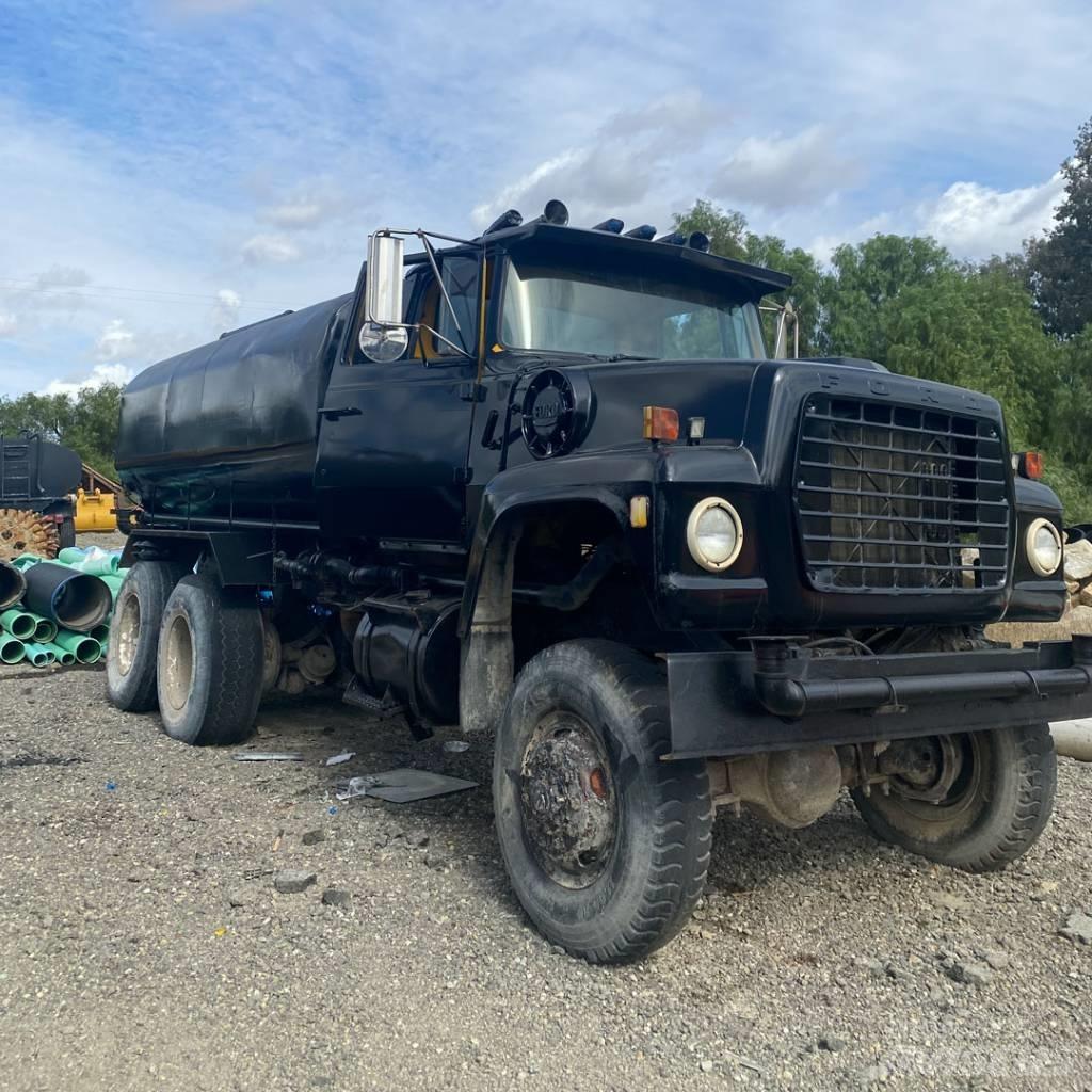 Ford 6 x 6 Kamioni za vodu