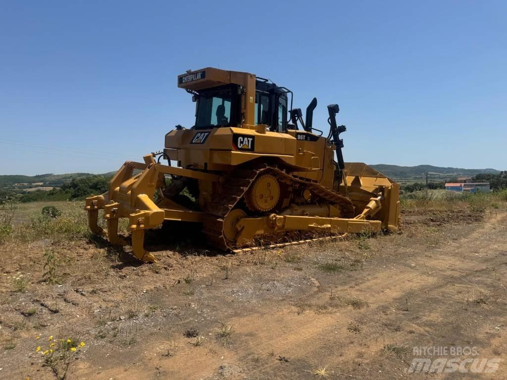 CAT D 6 T XL Buldožeri guseničari
