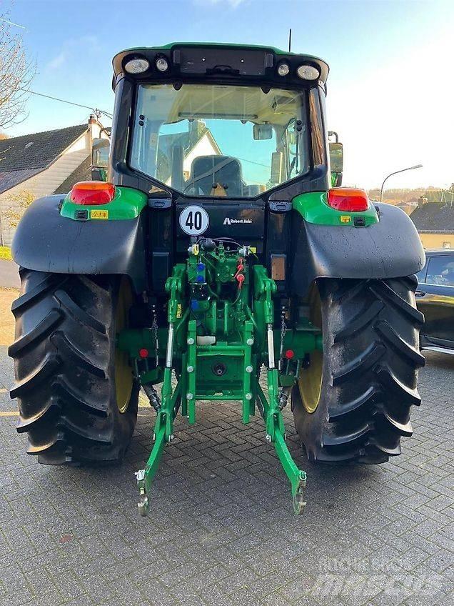 John Deere 6090M Traktori