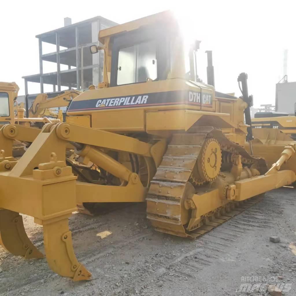 CAT D7H Buldožeri guseničari