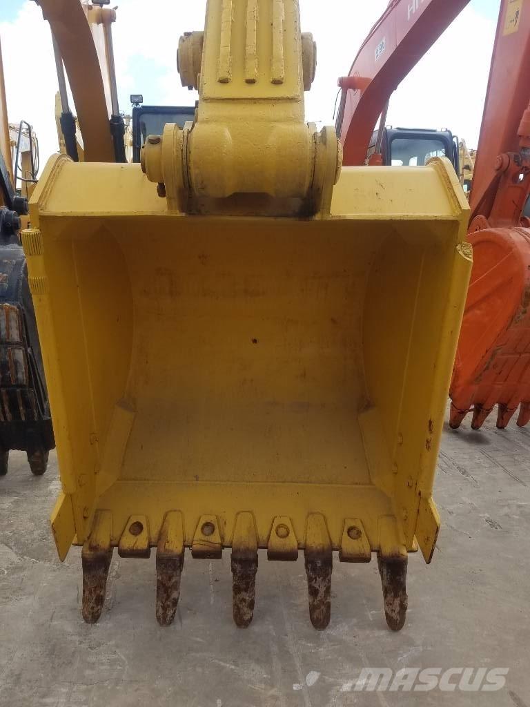 Komatsu PC 220-8 Bageri guseničari