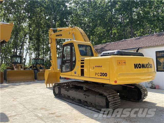 Komatsu PC200-7 Bageri guseničari