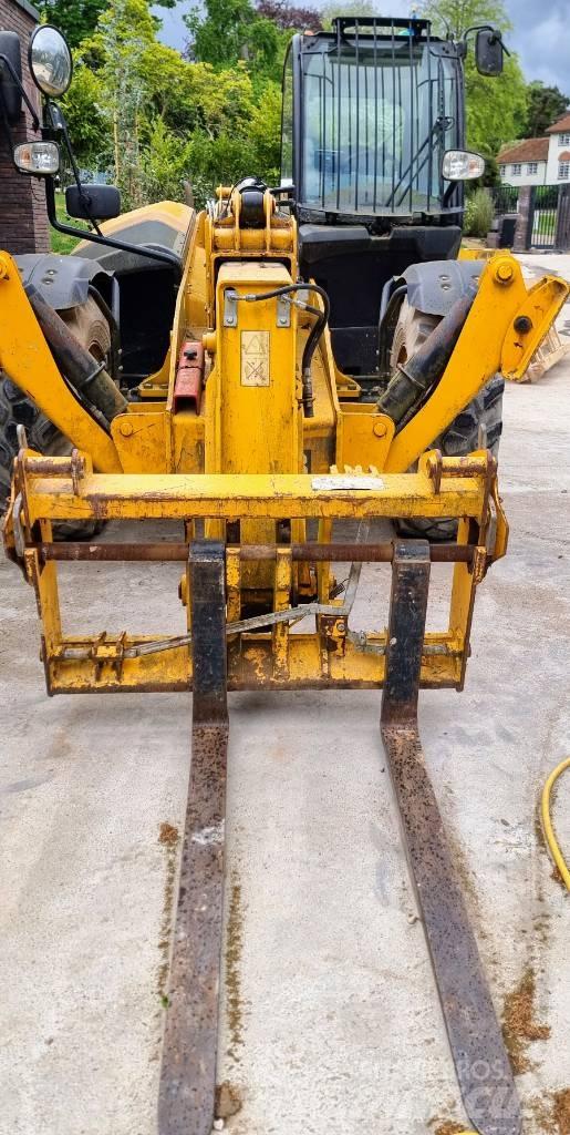JCB 535-125 Hiviz Teleskopski viljuškari