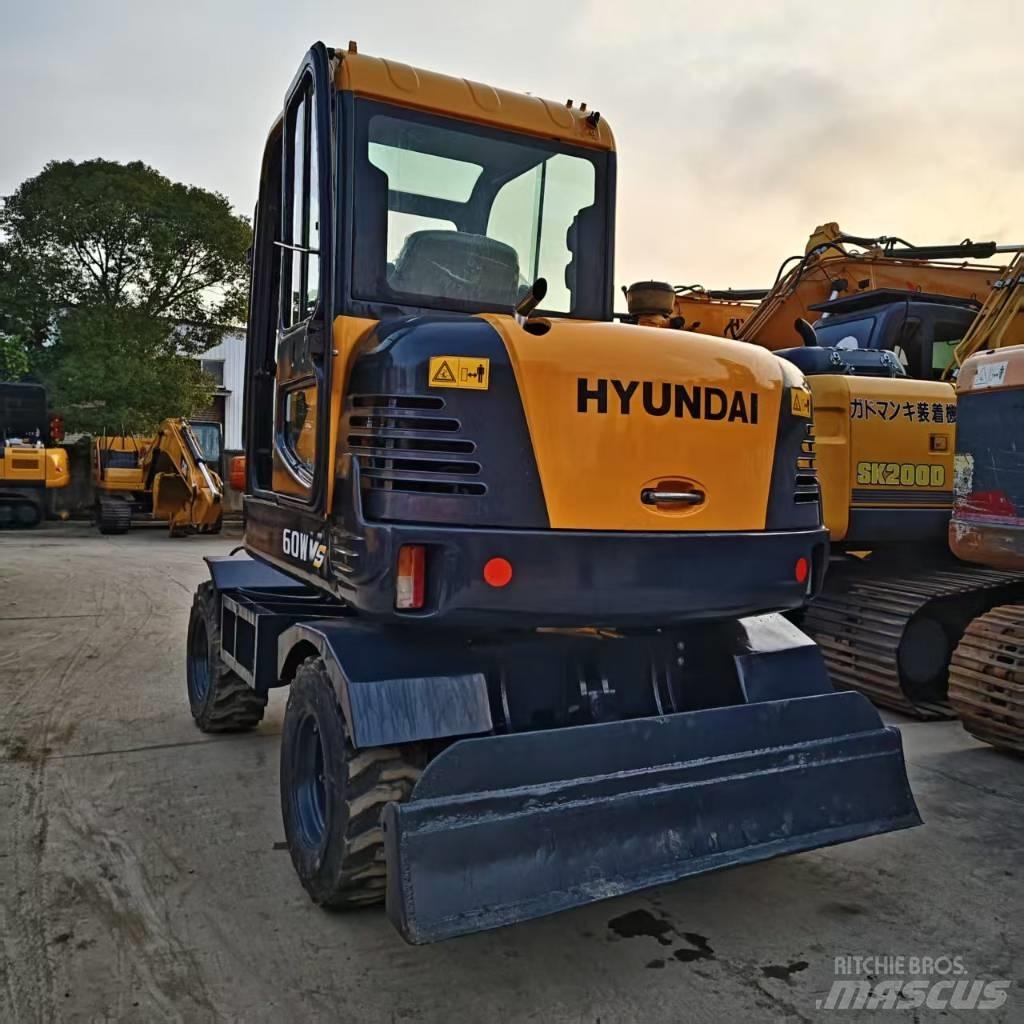 Hyundai 60W-9 Bageri točkaši