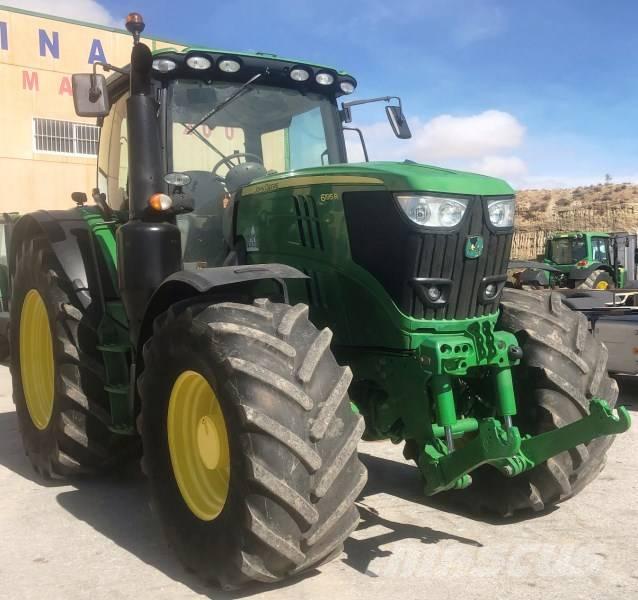 John Deere 6195 R Traktori