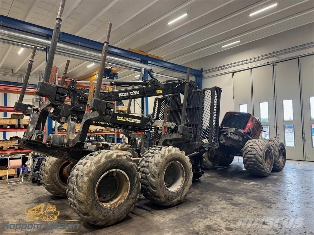 Komatsu 855 Forvarderi
