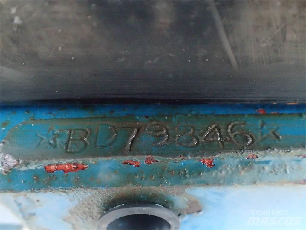 Ford 8340 Traktori