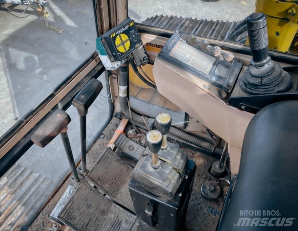 Komatsu PC 200 LC-3 Bageri guseničari