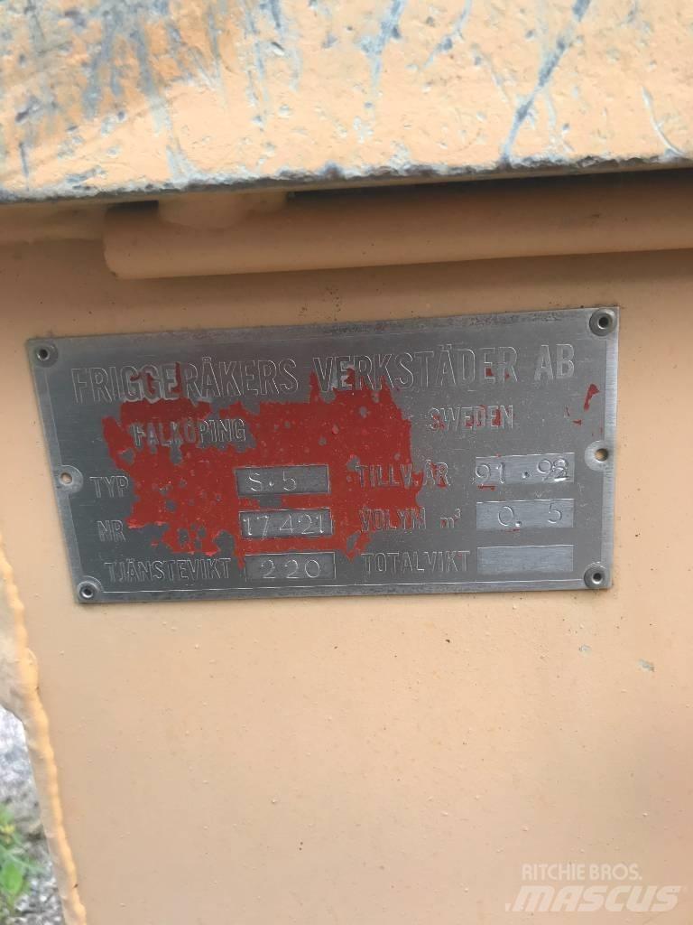Broadway S5 Posipači soli i peska