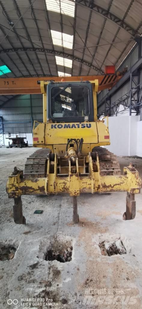 Komatsu DX 65 Buldožeri guseničari