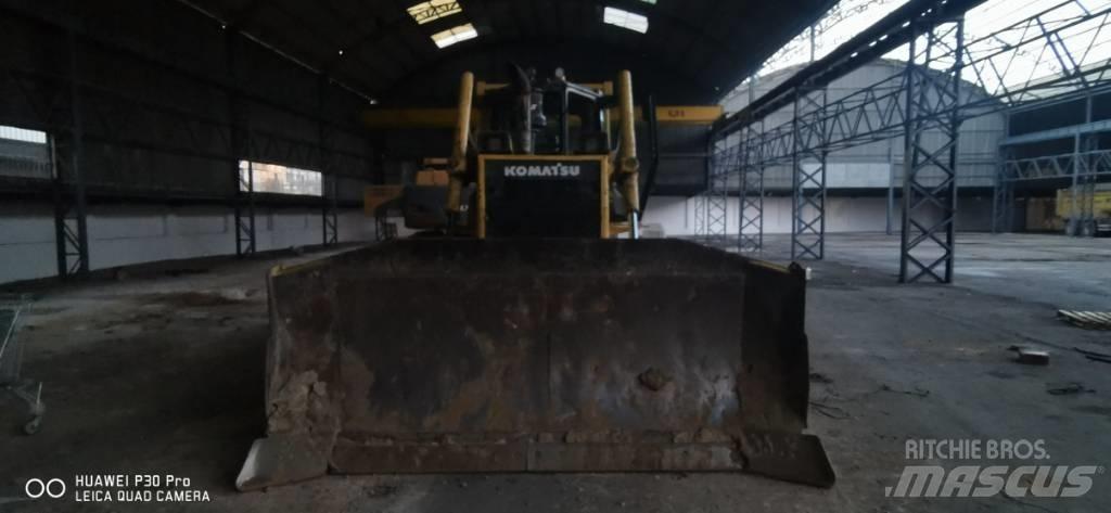 Komatsu DX 65 Buldožeri guseničari