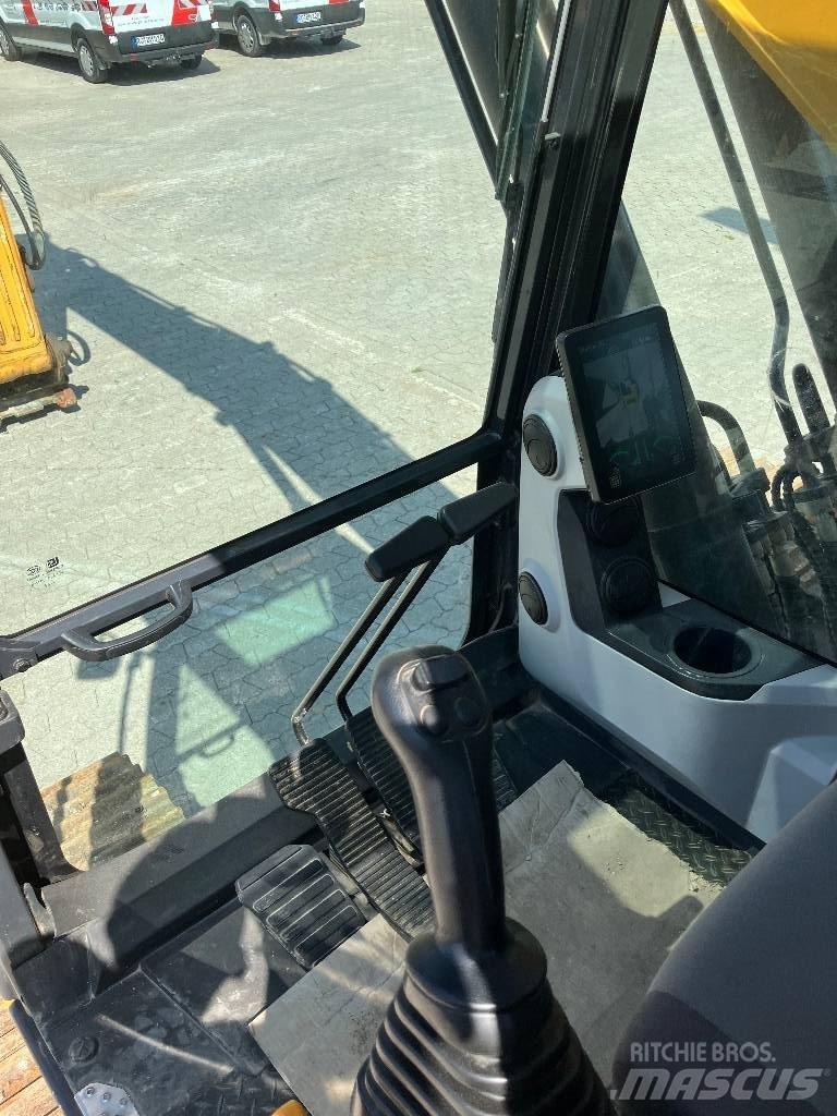 LiuGong 922F Bageri guseničari