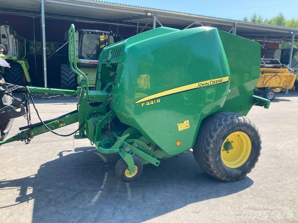 John Deere F441R Prese/balirke za rolo bale