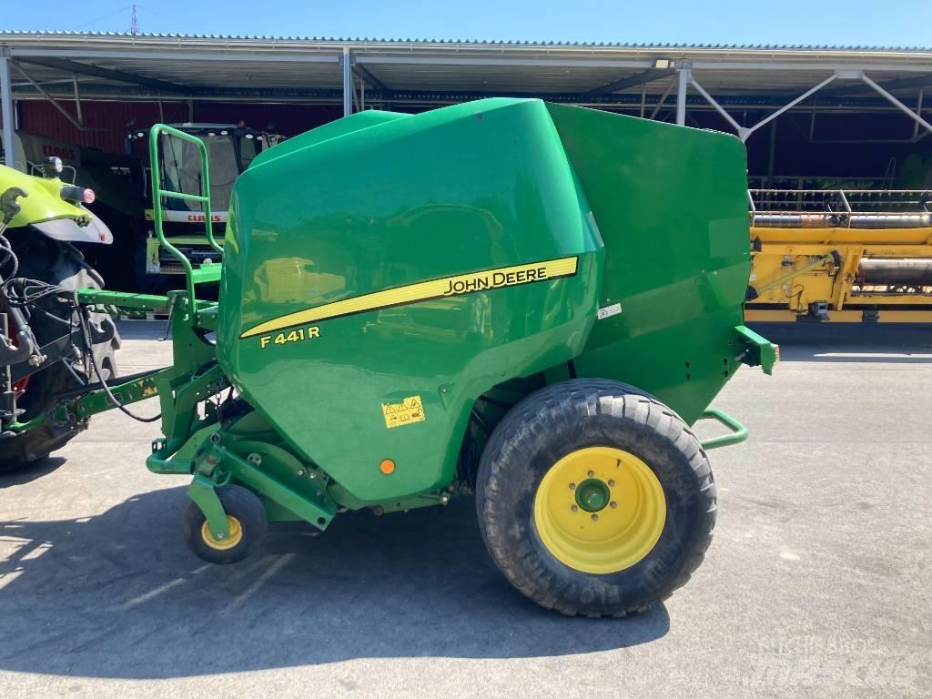 John Deere F441R Prese/balirke za rolo bale