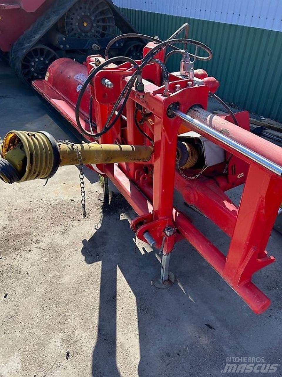 Dücker USM 21 Kosilice za livade