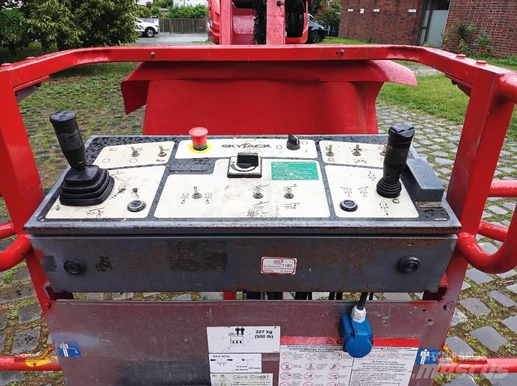 SkyJack SJ 66 T Teleskopske podizne platforme
