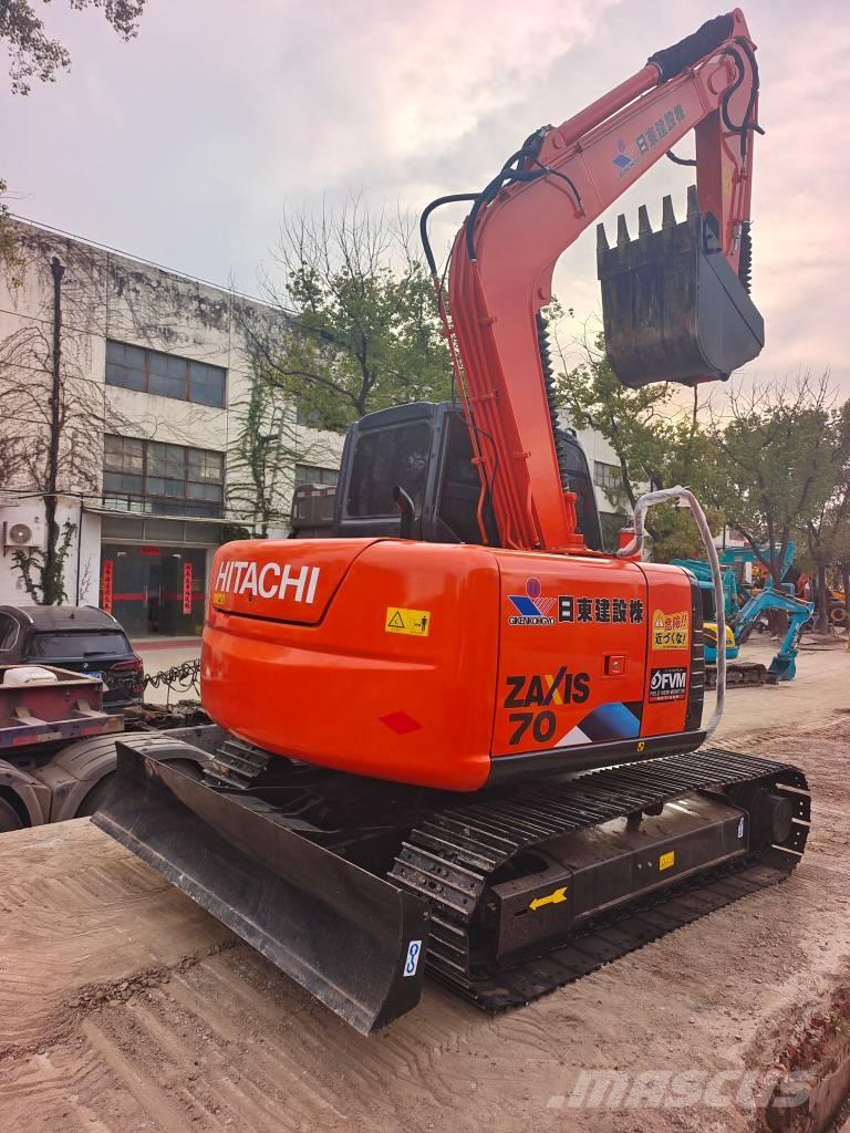 Hitachi ZX 70 Midi bageri 7t – 12t