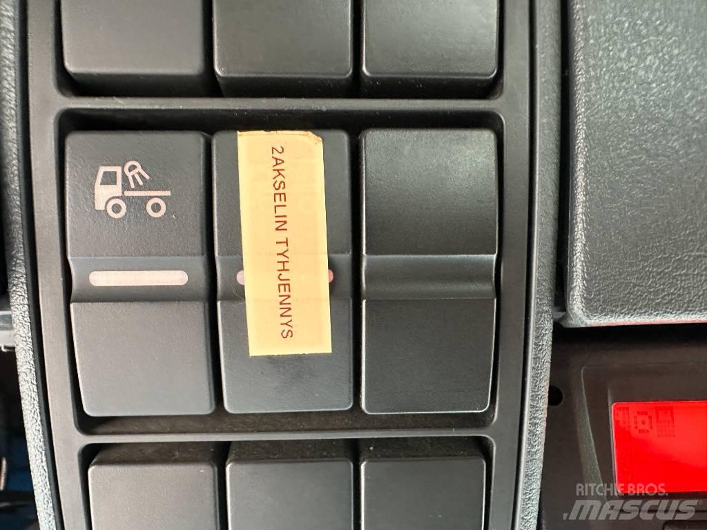 MAN TGX 35.640 Rol kiper kamioni sa kukom za podizanje tereta