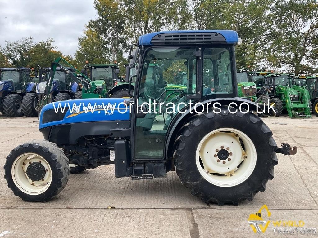 New Holland T 4.95 F Traktori