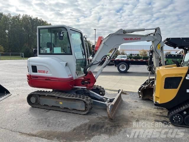 Takeuchi TB235 Mini bageri < 7t