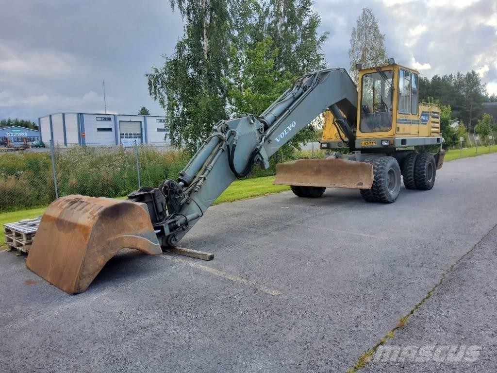 Volvo EW 200 Bageri točkaši
