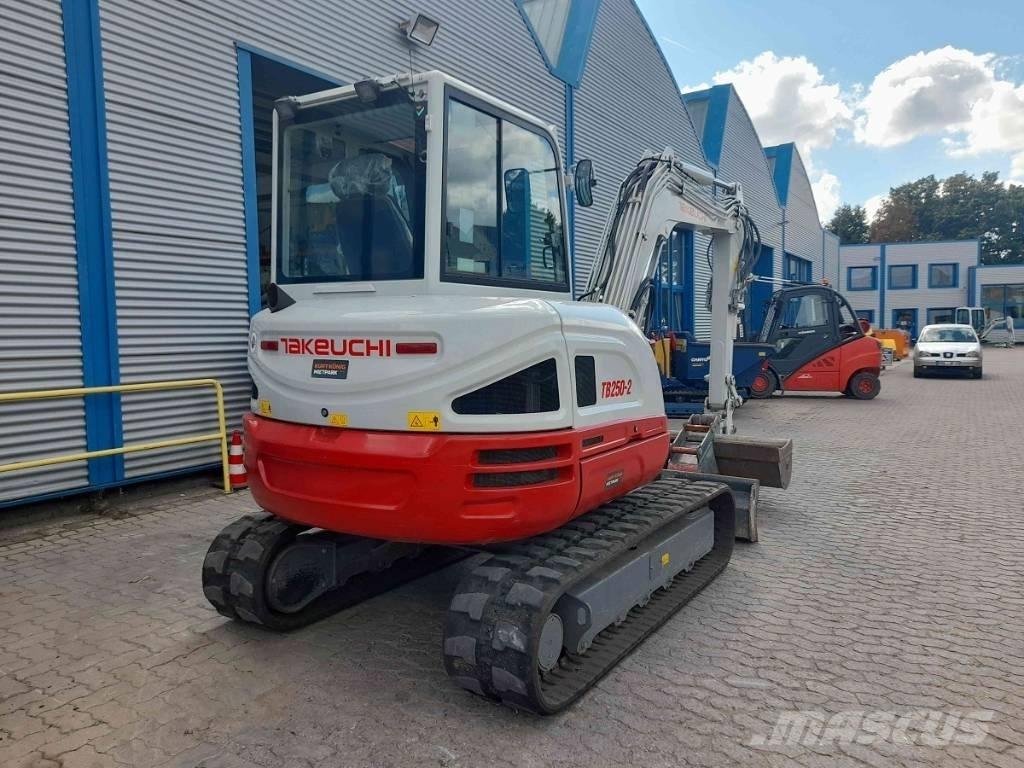Takeuchi TB 250-2 Mini bageri < 7t