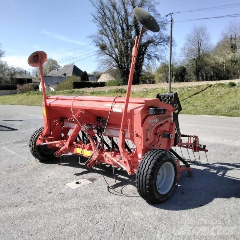 Kuhn Premia 300 Sejačice