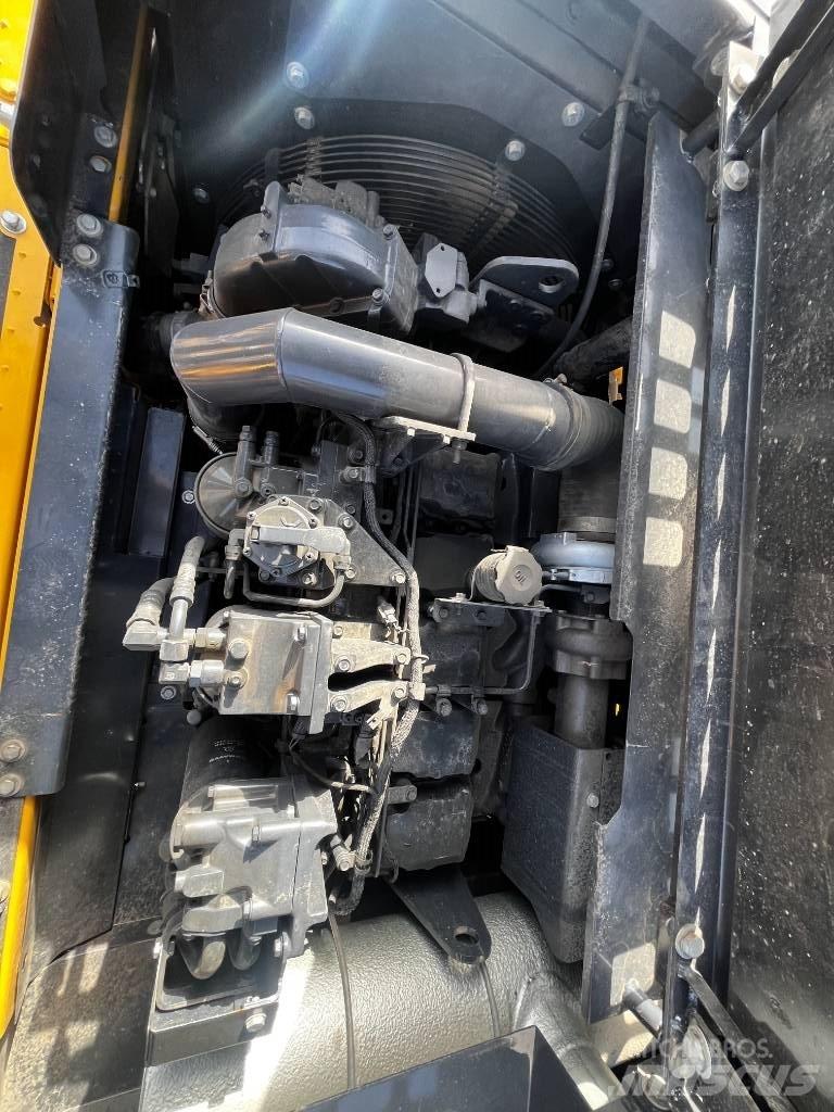 Komatsu PC 450-8 Bageri guseničari